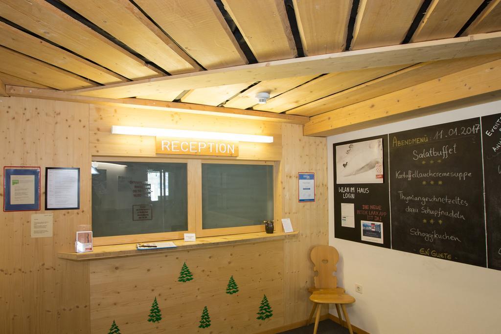 Hostel Berghaus Nagens Flims Exterior foto